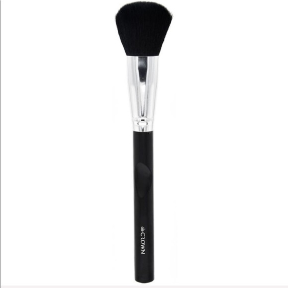CROWN COSMETICS—SET OF 3 CROWN MAKEUP BRUSHES!! (BNWT/INDIVIDUALLY WRAPPED)!! - Picture 5 of 7